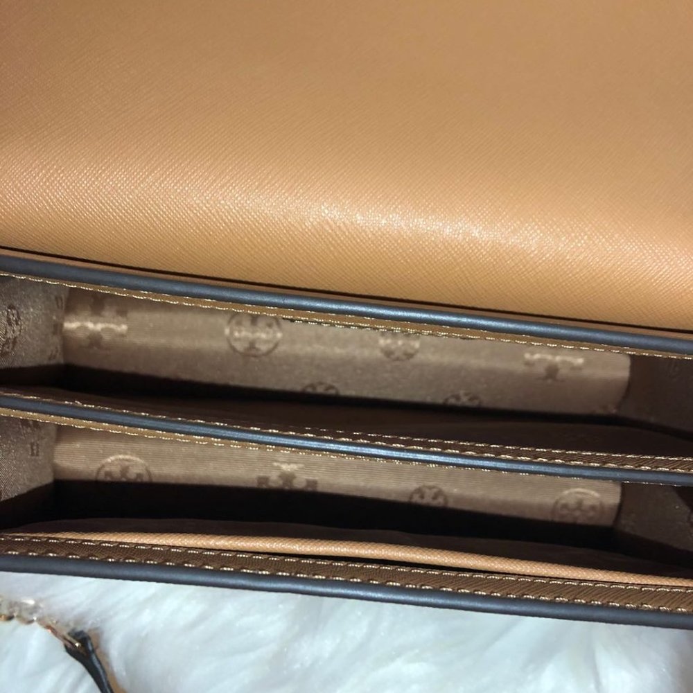 Tory Burch Envelope Shoulder Bag - Picture 3 of 11